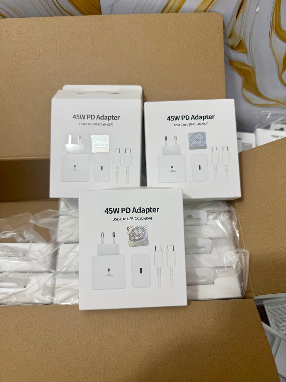 The 45W Super Fast Charger 2.0 with 5A USB-C cable