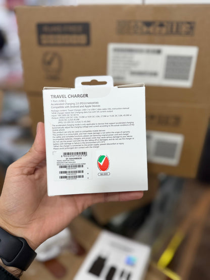 The 45W Super Fast Charger 2.0 with 5A USB-C cable