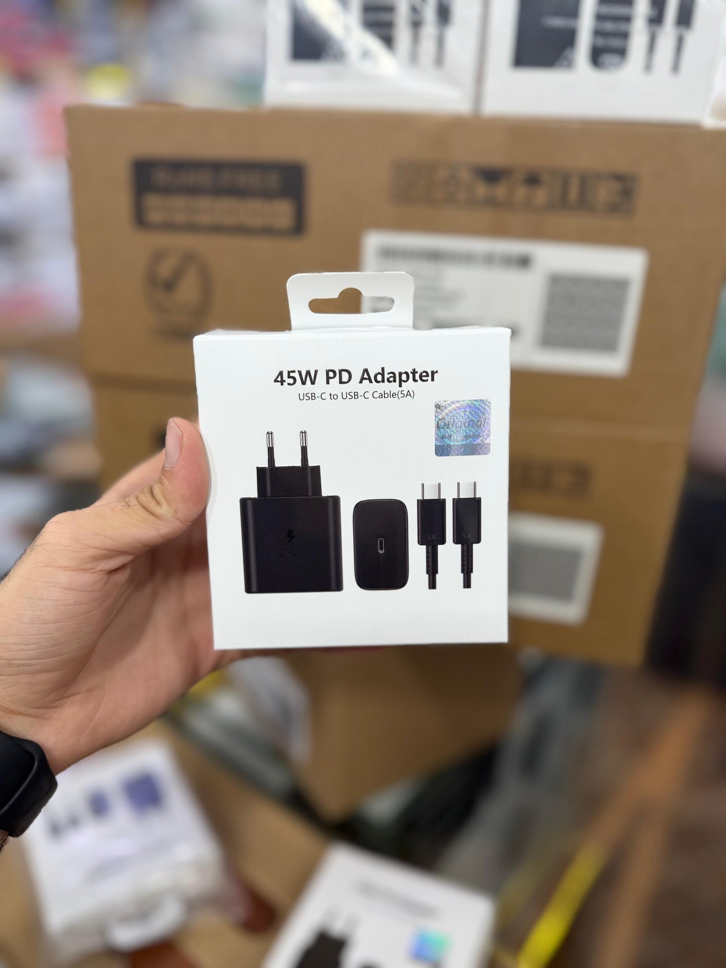 The 45W Super Fast Charger 2.0 with 5A USB-C cable